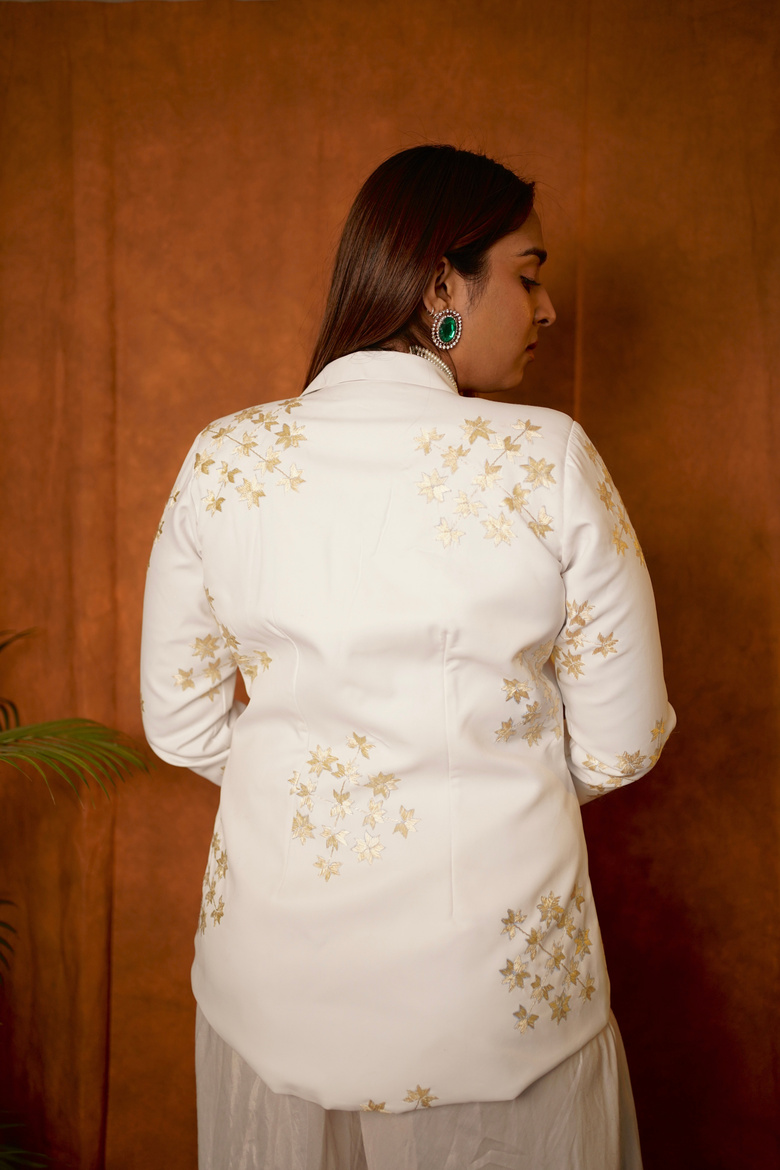 WHITE GOLD PHULKARI BLAZER